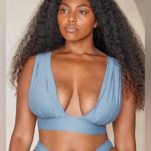 Monday Swimwear (M/L) Aruba Bikini Top Cerulean Blue